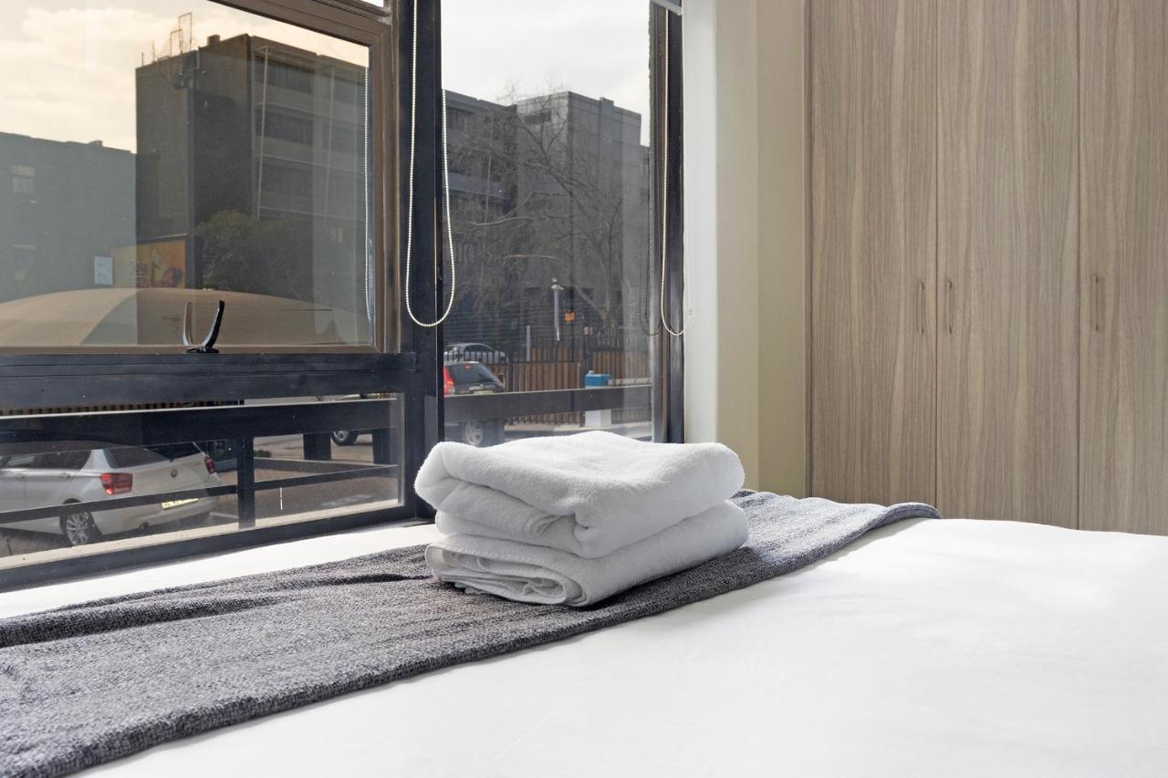 Urban Oasis Apartments At The Bolton Joanesburgo Exterior foto